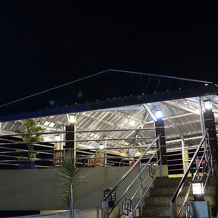 Guest House Salon Fora Gegerkalong Setiabudhi Bandung Dış mekan fotoğraf