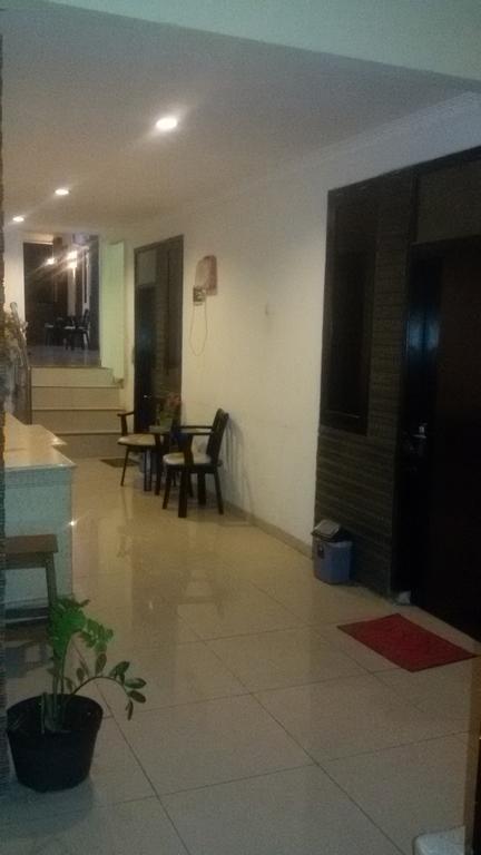 Guest House Salon Fora Gegerkalong Setiabudhi Bandung Dış mekan fotoğraf