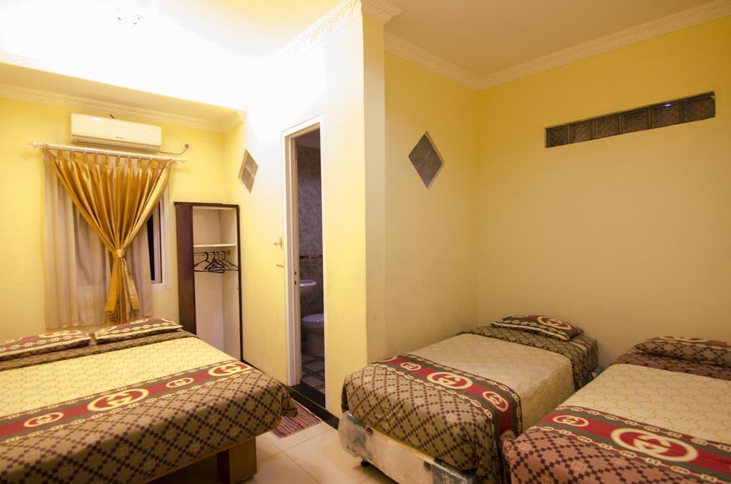 Guest House Salon Fora Gegerkalong Setiabudhi Bandung Dış mekan fotoğraf