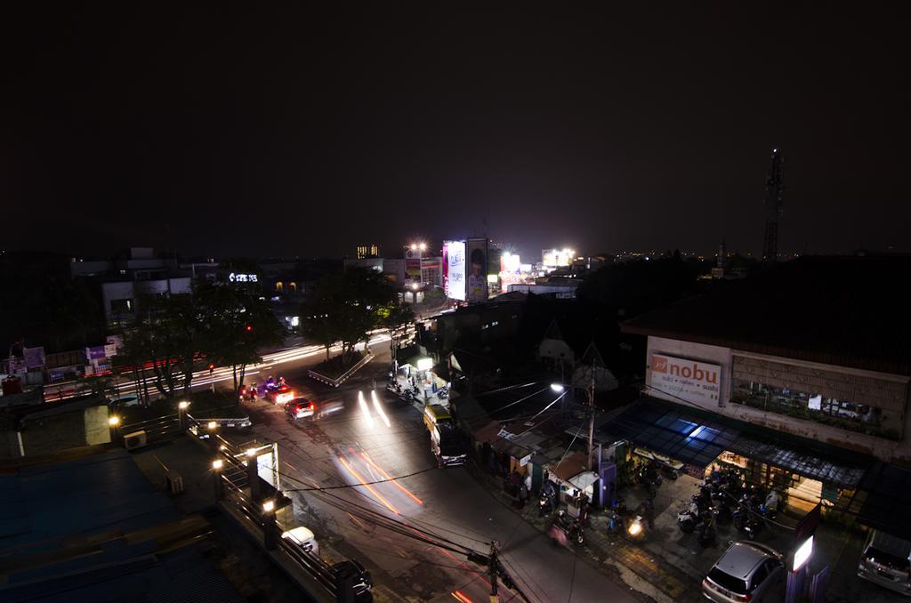Guest House Salon Fora Gegerkalong Setiabudhi Bandung Dış mekan fotoğraf
