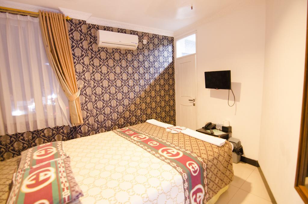 Guest House Salon Fora Gegerkalong Setiabudhi Bandung Dış mekan fotoğraf